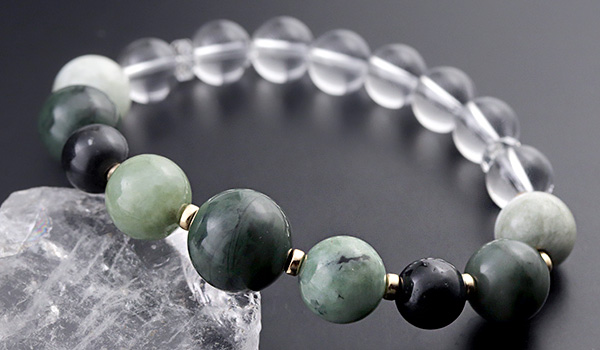 デザインブレス（出雲めのう・糸魚川翡翠・サヌカイト・糸魚川翡翠［淡