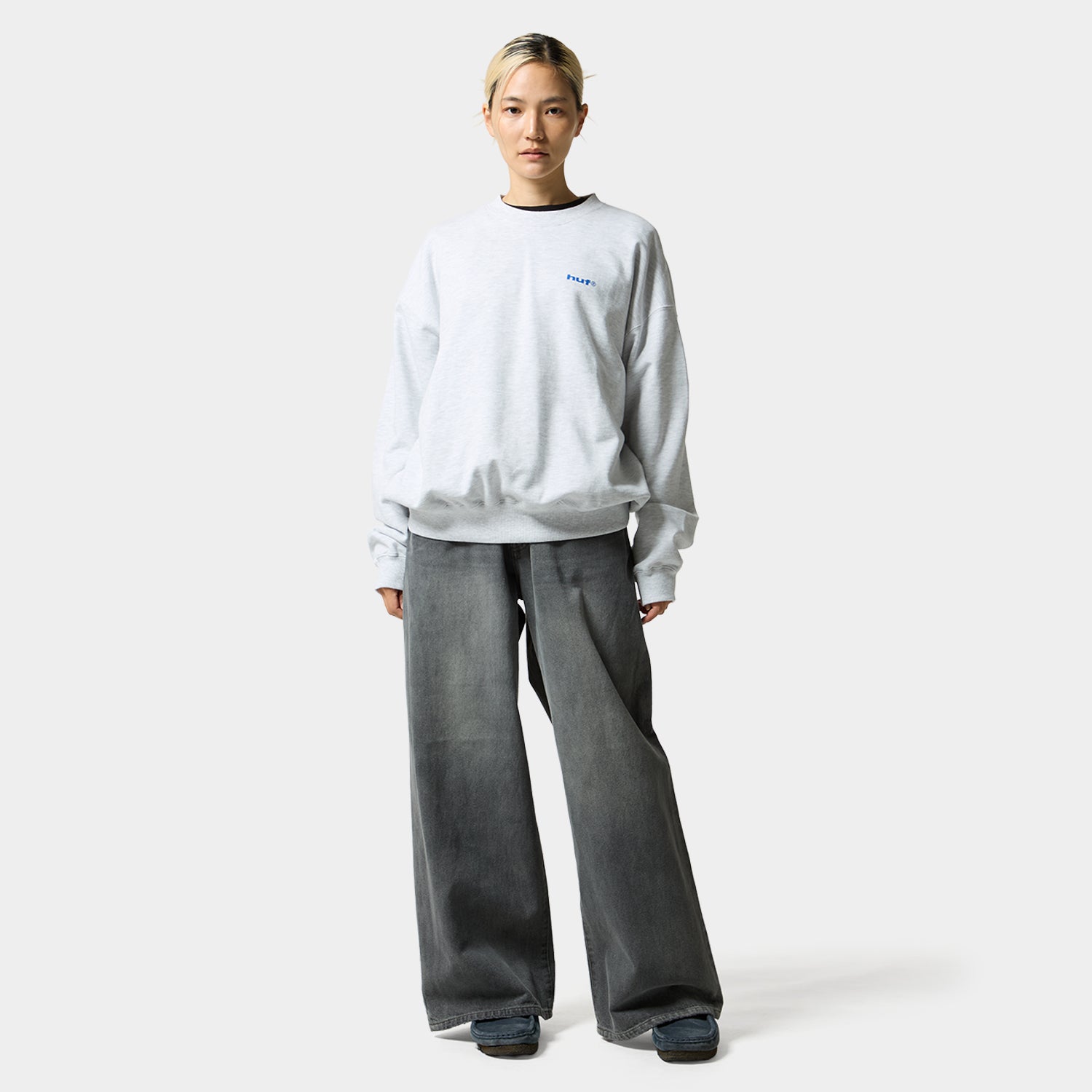 COMMUNITY SUPPORT CREW｜SWEATSHIRTS（スウェットシャツ）｜【公式