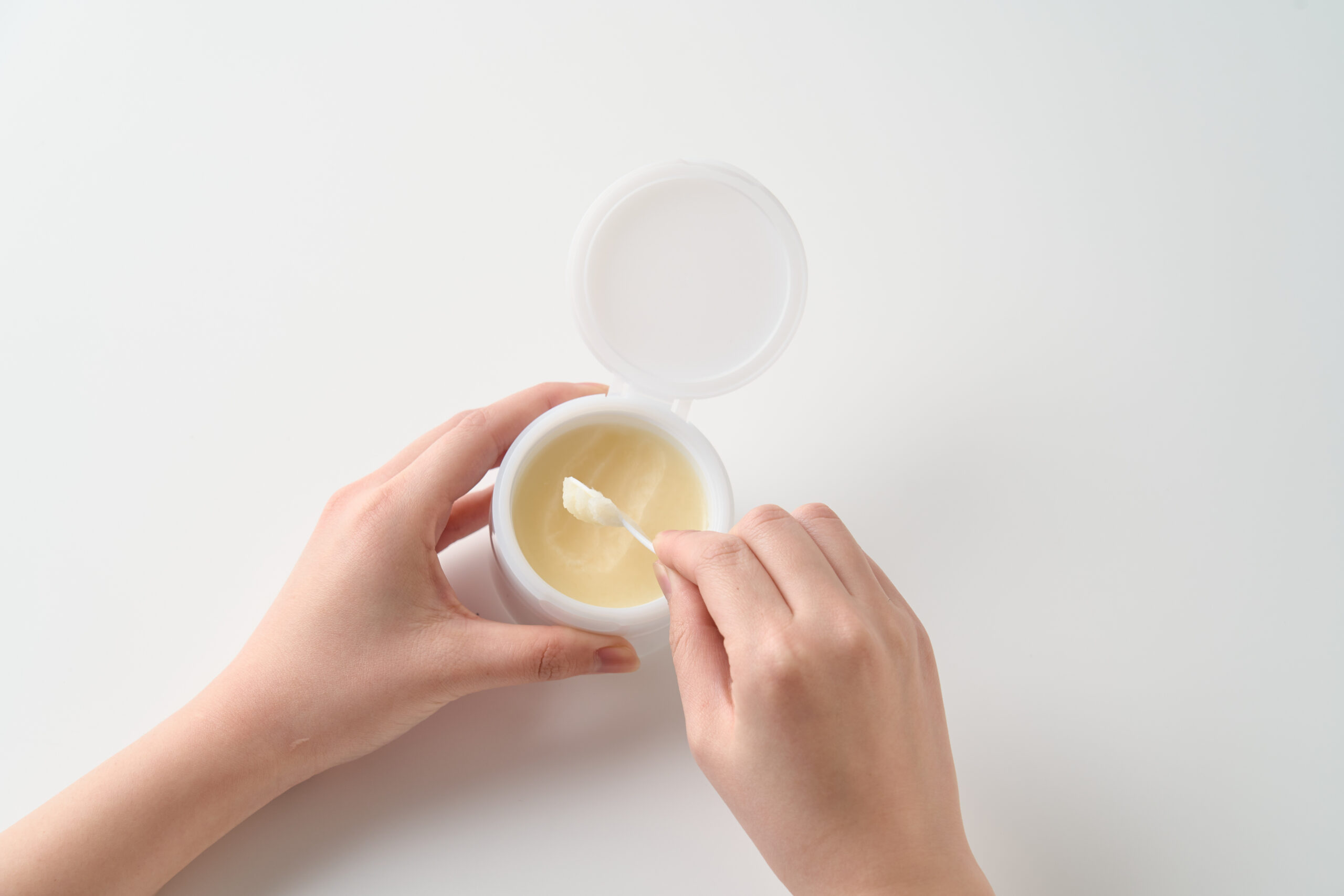 coconeクレンジングバーム＜毛穴の悩みに特化したとろけるクレンジング