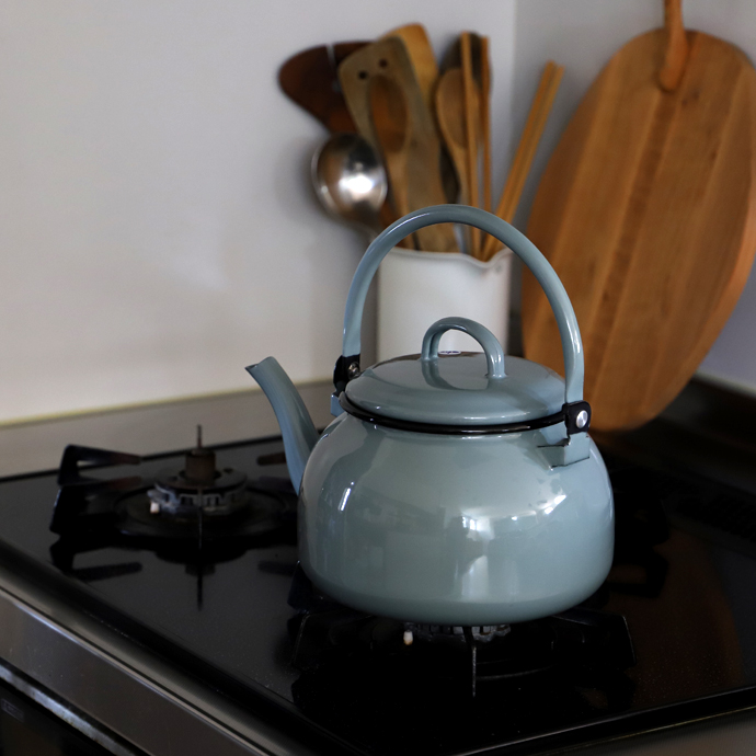 機能美で選ぶなら、ホーローのケトル | hushykke［ハシュケ］