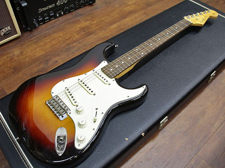 Fender Japan Stratocaster JV Serial w/Flame Maple Neck 中古