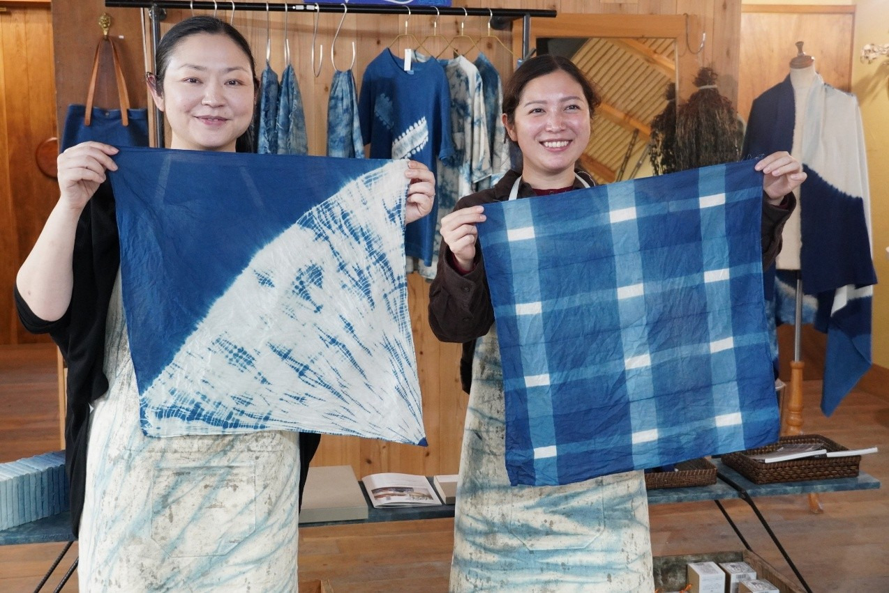 発酵が生み出す、伝統藍染の世界—はじまりの島で染める、あなただけの