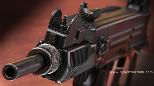 UZI サブマシンガン 東京マルイ 電動ガン エアガンレビュー