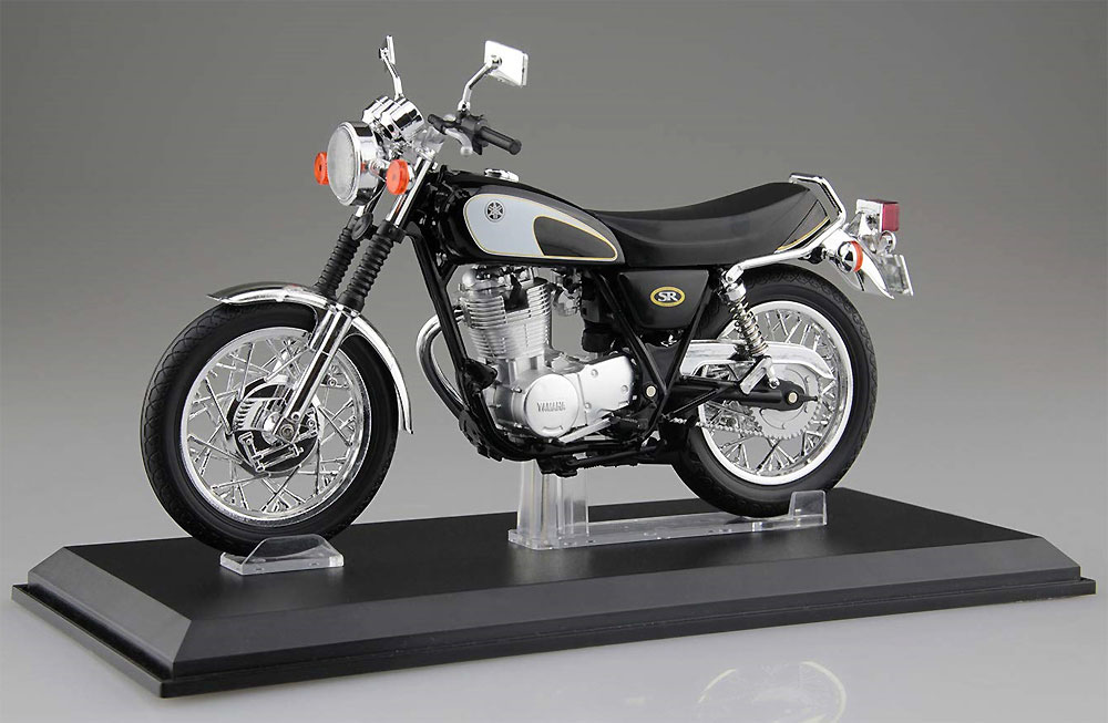 アオシマ ヤマハ SR400 & 500 グリタリングブラック 1/12 完成品バイク