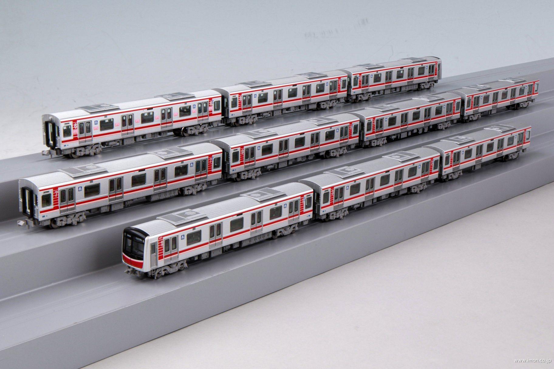 Osaka Metro30000系 御堂筋線 10両（室内灯しだれ桜