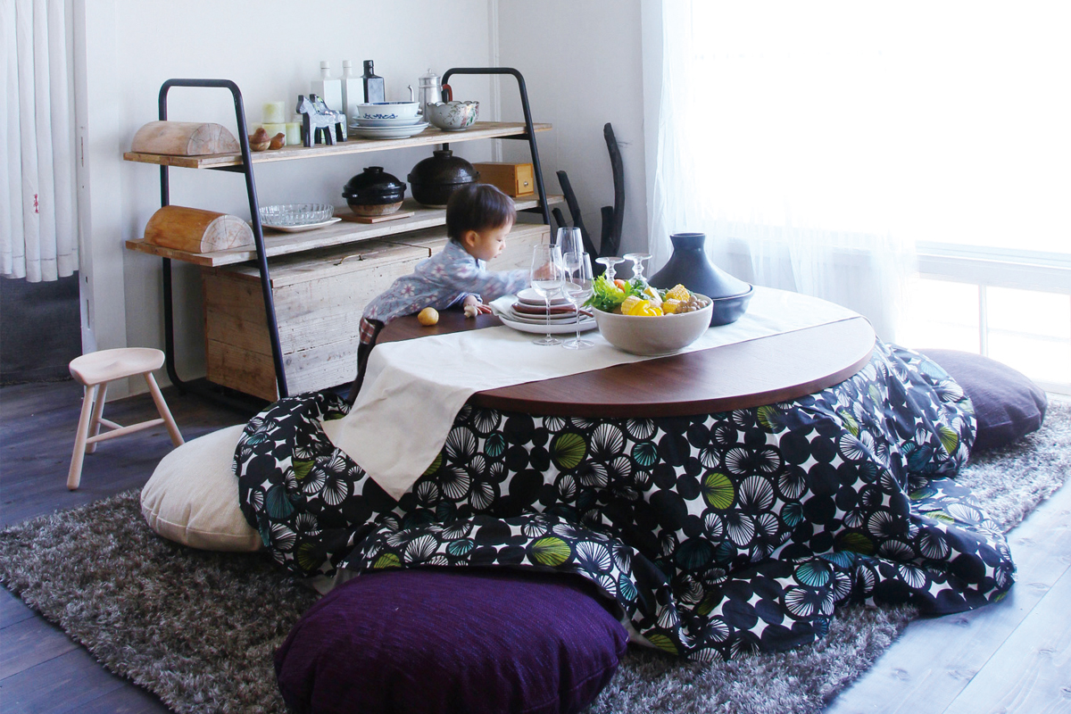 O様 ／ FK-1コタツテーブル、FBベッド、フェダラグ | インテリア