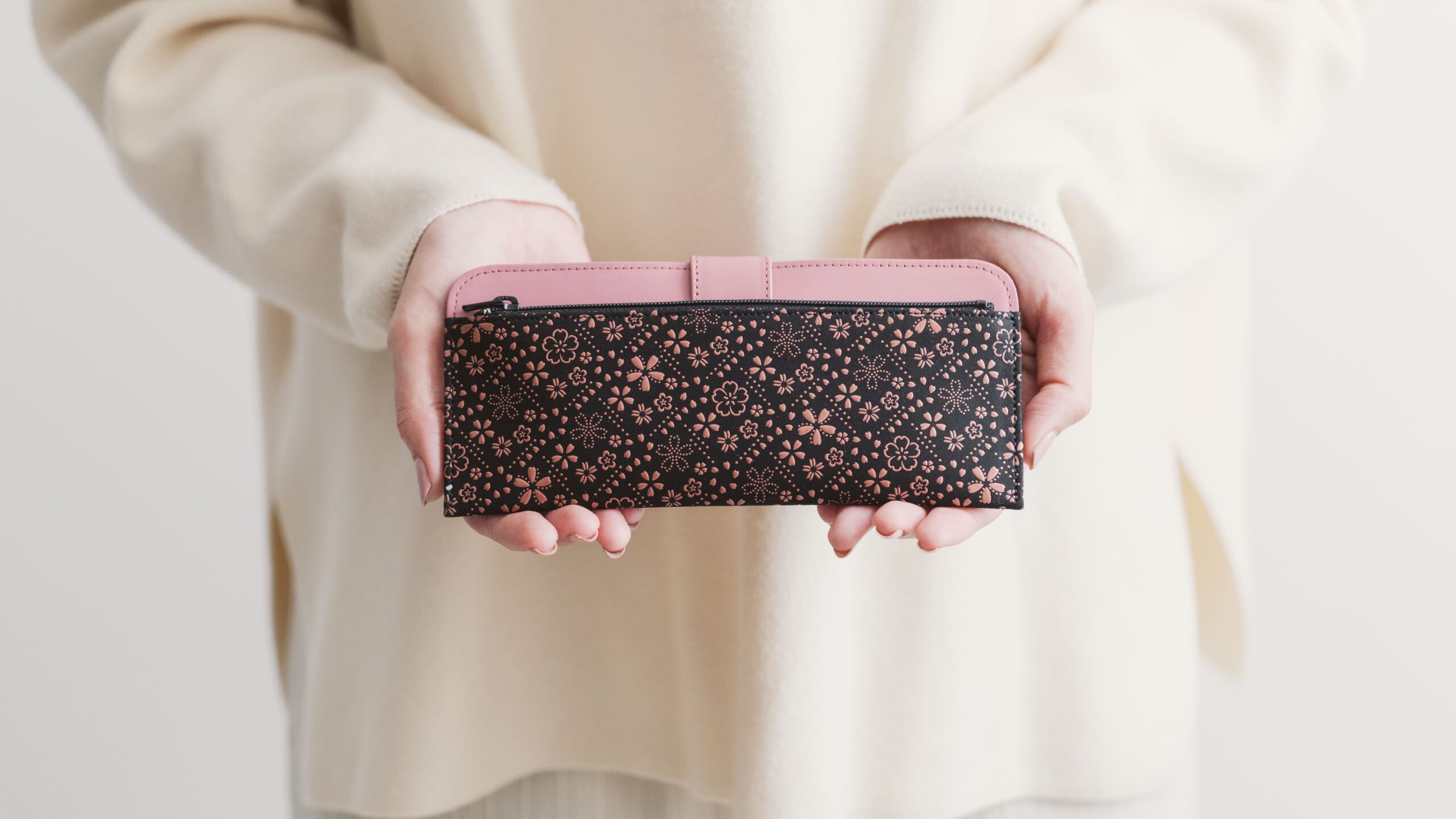 季節限定】桜模様の印伝シリーズより「桜格子」発売（2/11より