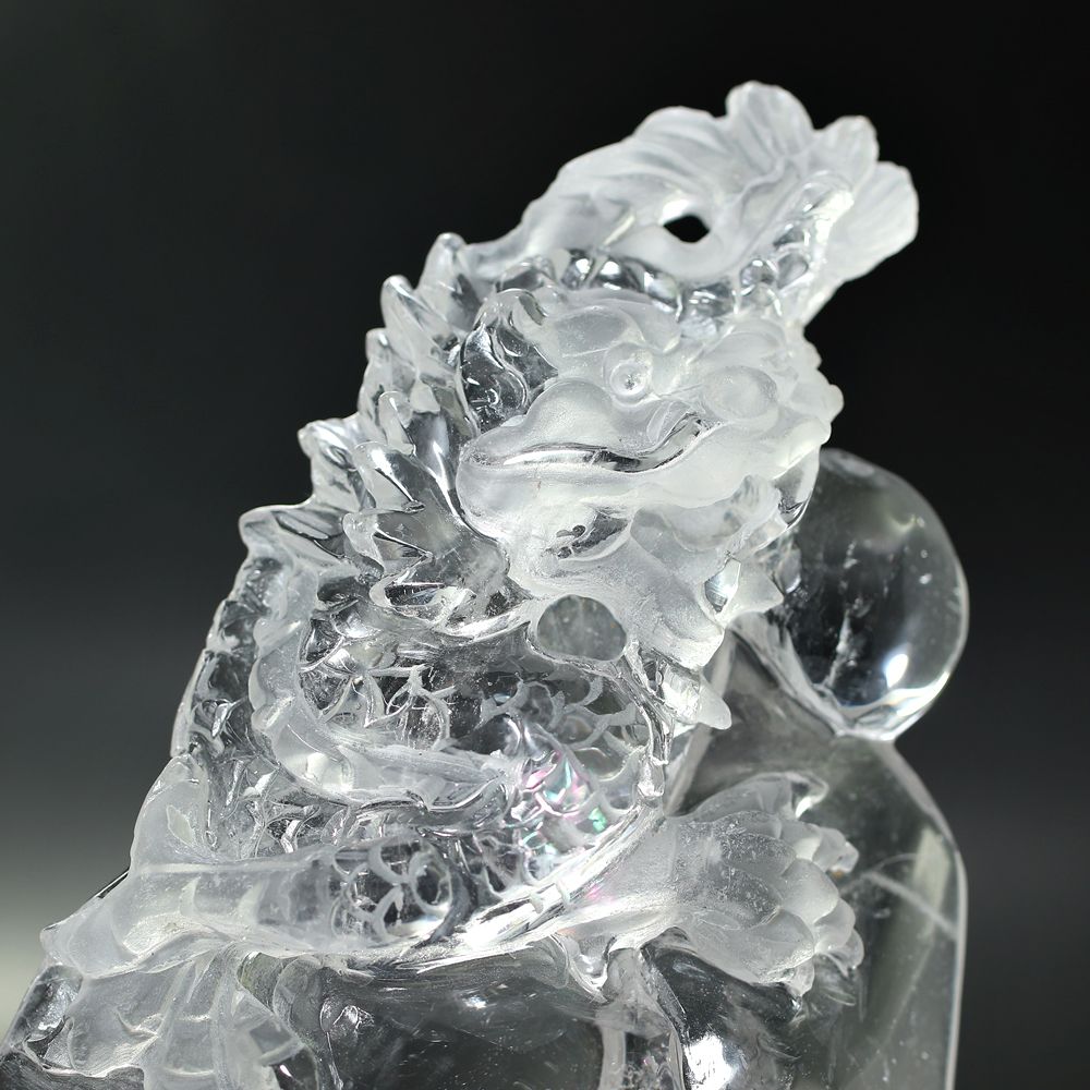 天然水晶(辰)龍彫刻（専用木製台座付き） - 埼玉県吉川市の天然石専門