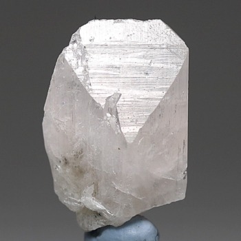 高品質・チェコ共和国産]天然モルダバイト原石（希少な大きめサイズ