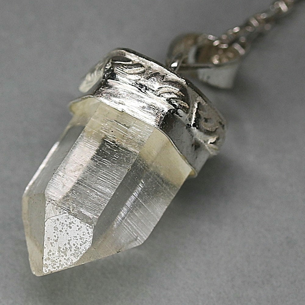 インド/マニハール産]ヒマラヤ水晶スーパーナチュラル原石ペンダント