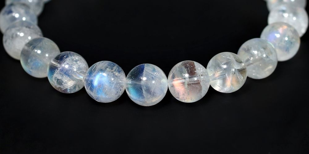 高品質]別鉱床マダガスカル産ホワイトラブラドライトブレスレット