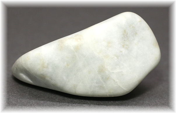 糸魚川産]翡翠原石 - 埼玉県吉川市の天然石専門店・水晶パワーストーン