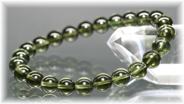 最高品質]天然モルダバイトブレスレット（約8mm玉・鑑別書付） - 埼玉