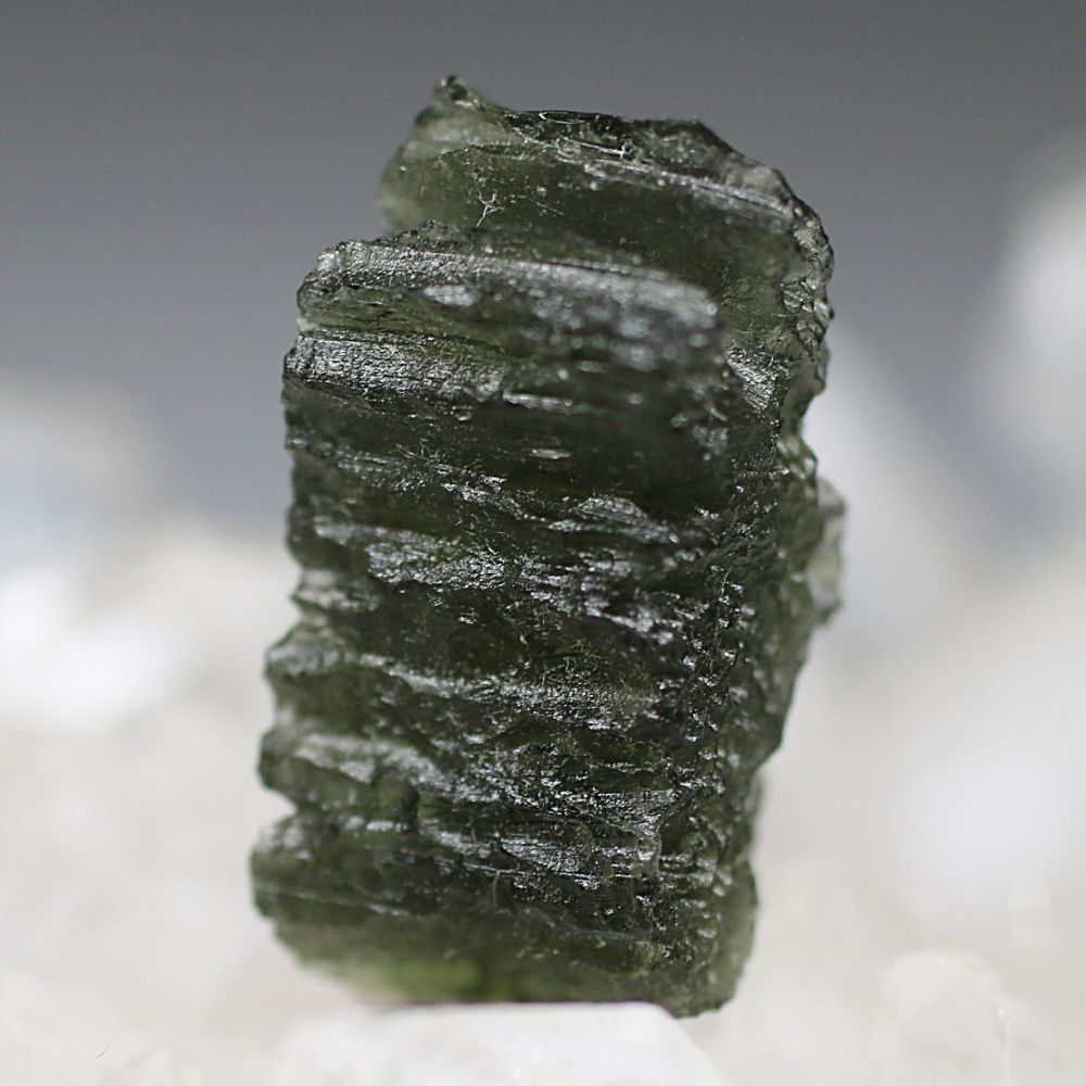 チェコ共和国産]天然モルダバイト原石 - 埼玉県吉川市の天然石専門店