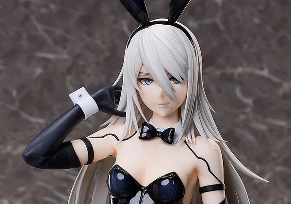 網タイツに包まれた太ももがセクシー！アニメ「ニーアオートマタ」より