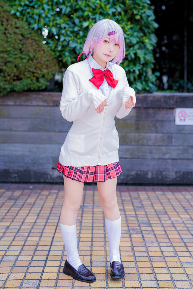 コスプレ】「にじさんじ」椎名唯華、お化けポージングがめっちゃ