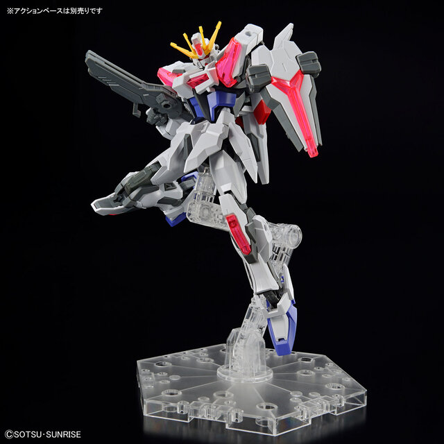 新作ガンプラ「ラーガンダム」「ビルドストライク」発売！自由自在な