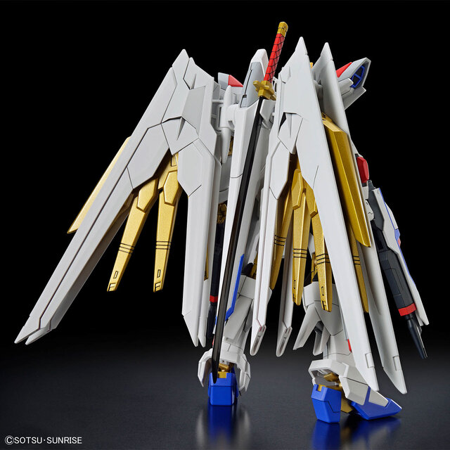 注目ガンプラ「HG マイティーストライクフリーダムガンダム」が発売