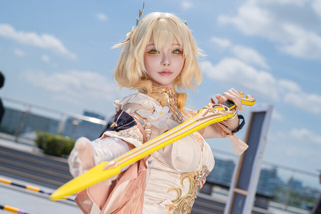 コスプレ】神々しい表情作りが天才的！『崩スタ』アグライアが実写版の