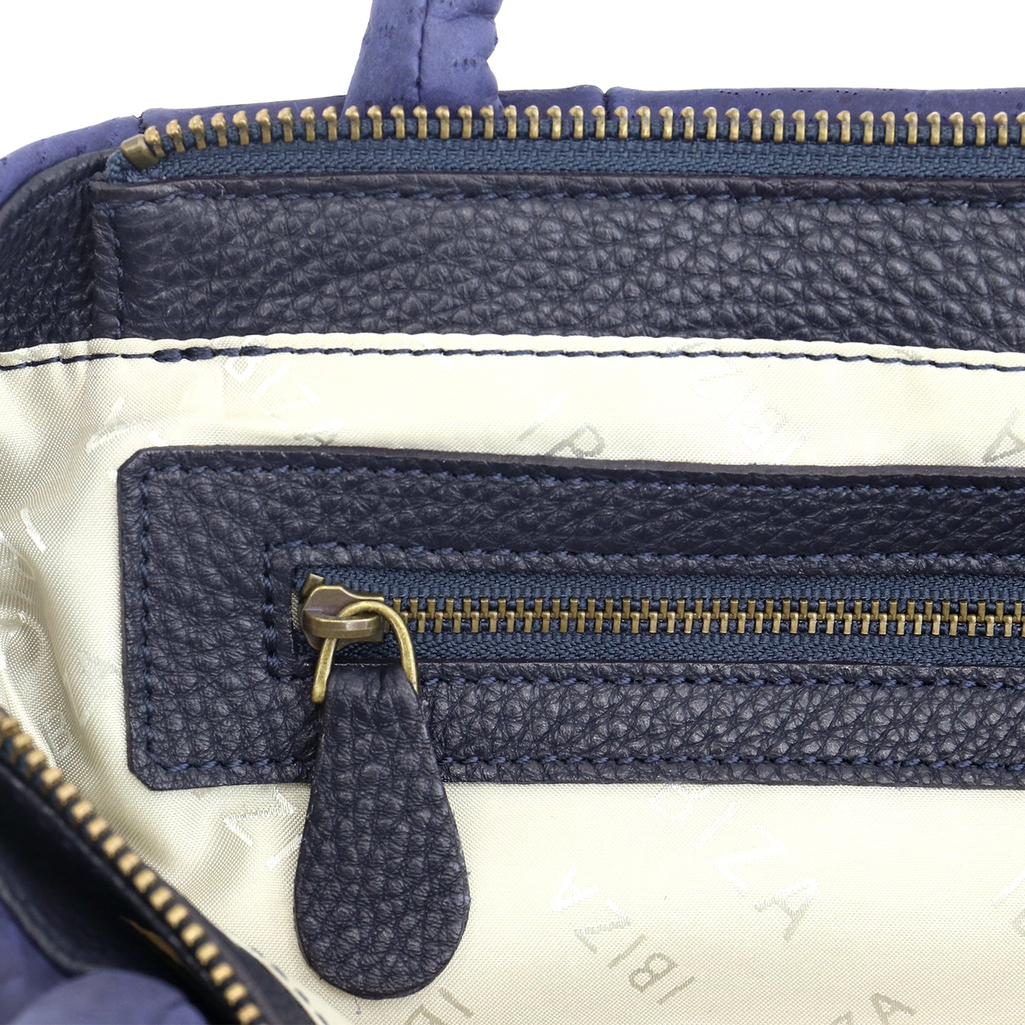 ペッカリー ハンドバッグ – イビサ オンラインショップ