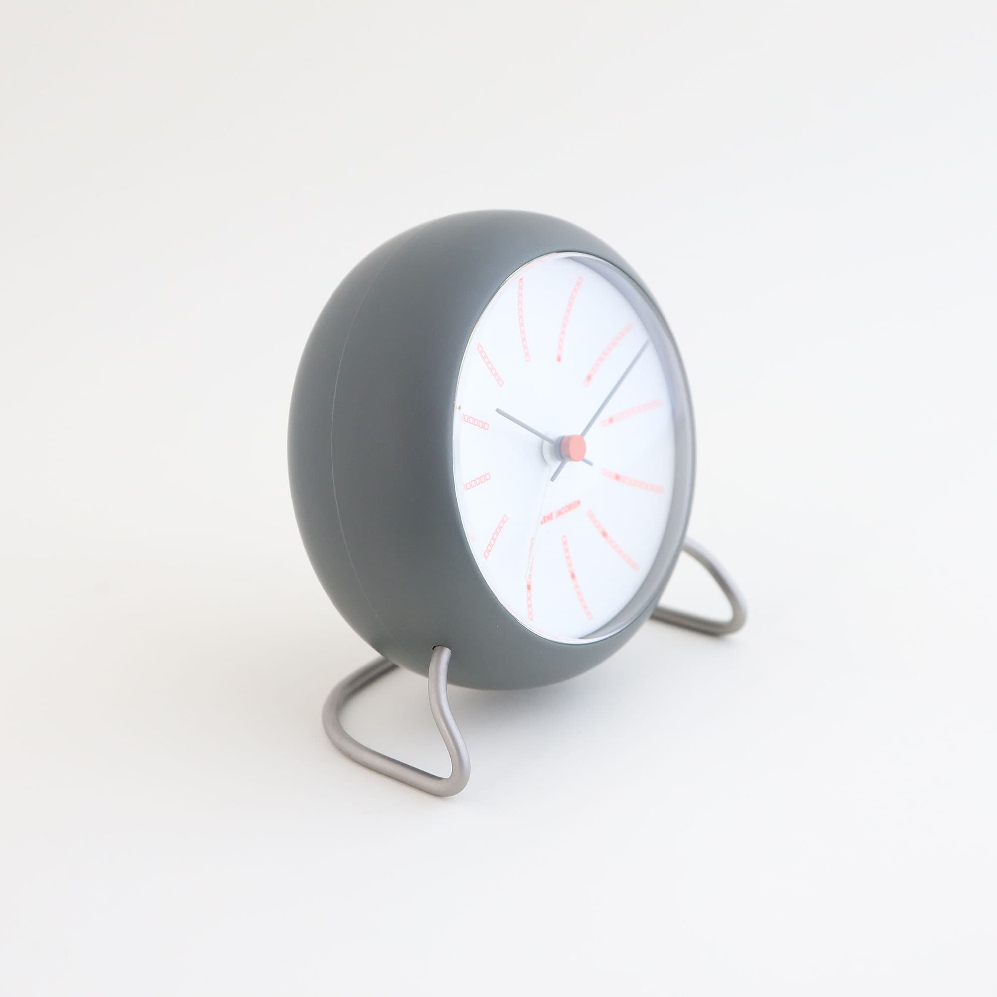 Arne Jacobsen テーブルクロック BANKERS グレー｜時計｜IDEE SHOP Online