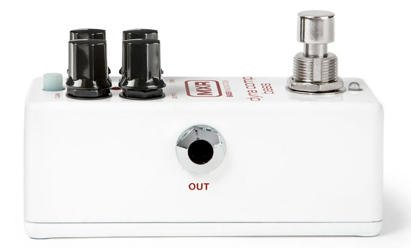 名機MXRダイナコンプをベース用にチューンし、コンパクトな筐体に収め