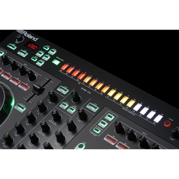 Roland DJ-505 【Serato DJ Pro 無償ダウンロード版対応】【Serato DJ