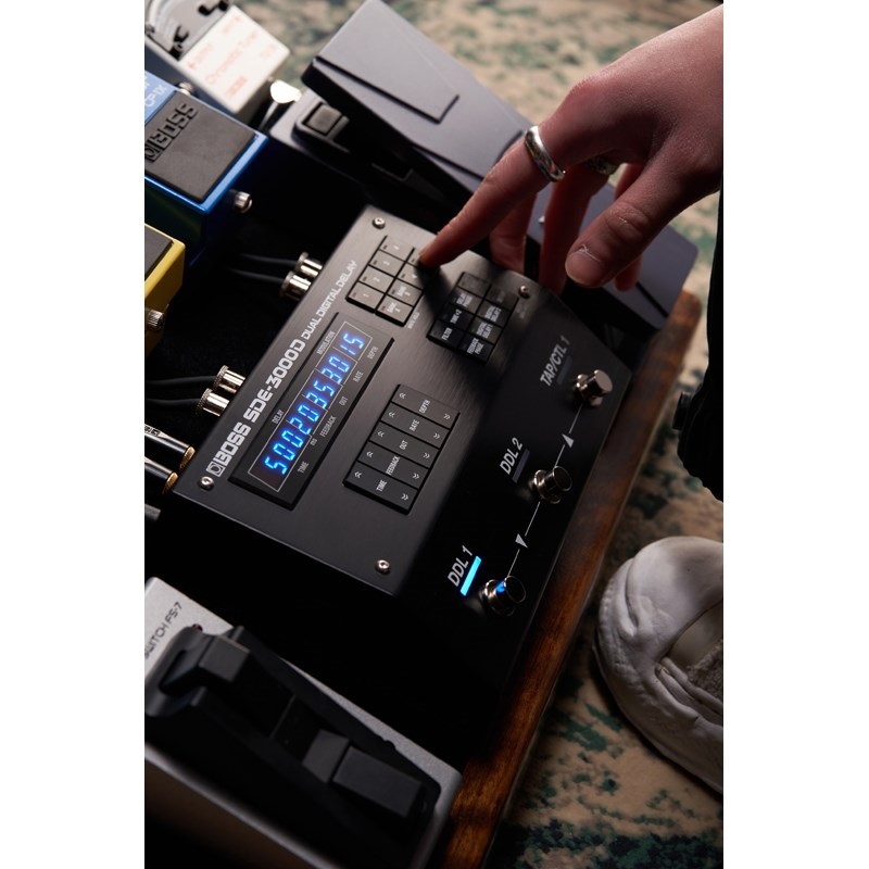 BOSS 【WEB限定在庫処分セール】 SDE-3000D ディレイ ボス ｜イケベ