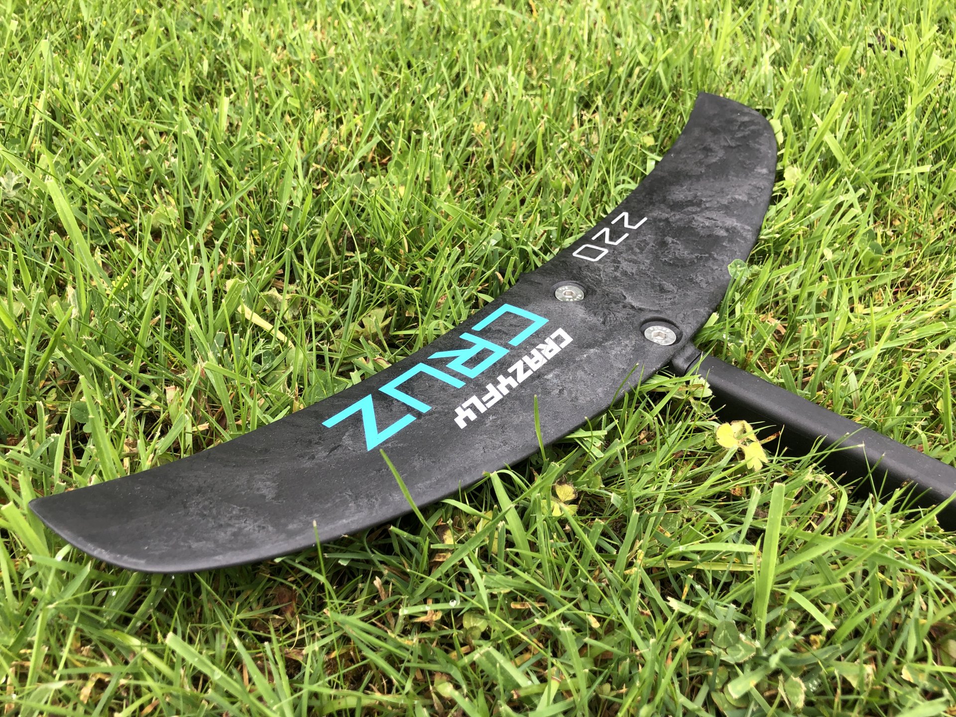 CrazyFly Cruz 690 2020 | Kitesurfing Reviews » Hydrofoils | Free