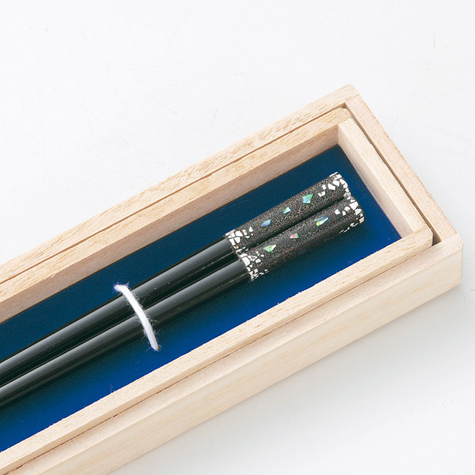 箸 螺鈿 煌（かがやき）朱/黒 木製 漆塗り 木箱入り 12-16601/16602