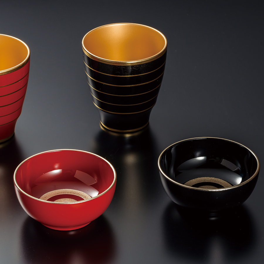 蛇の目ぐい呑み 赤/黒 FC35-3/4 漆器の井助