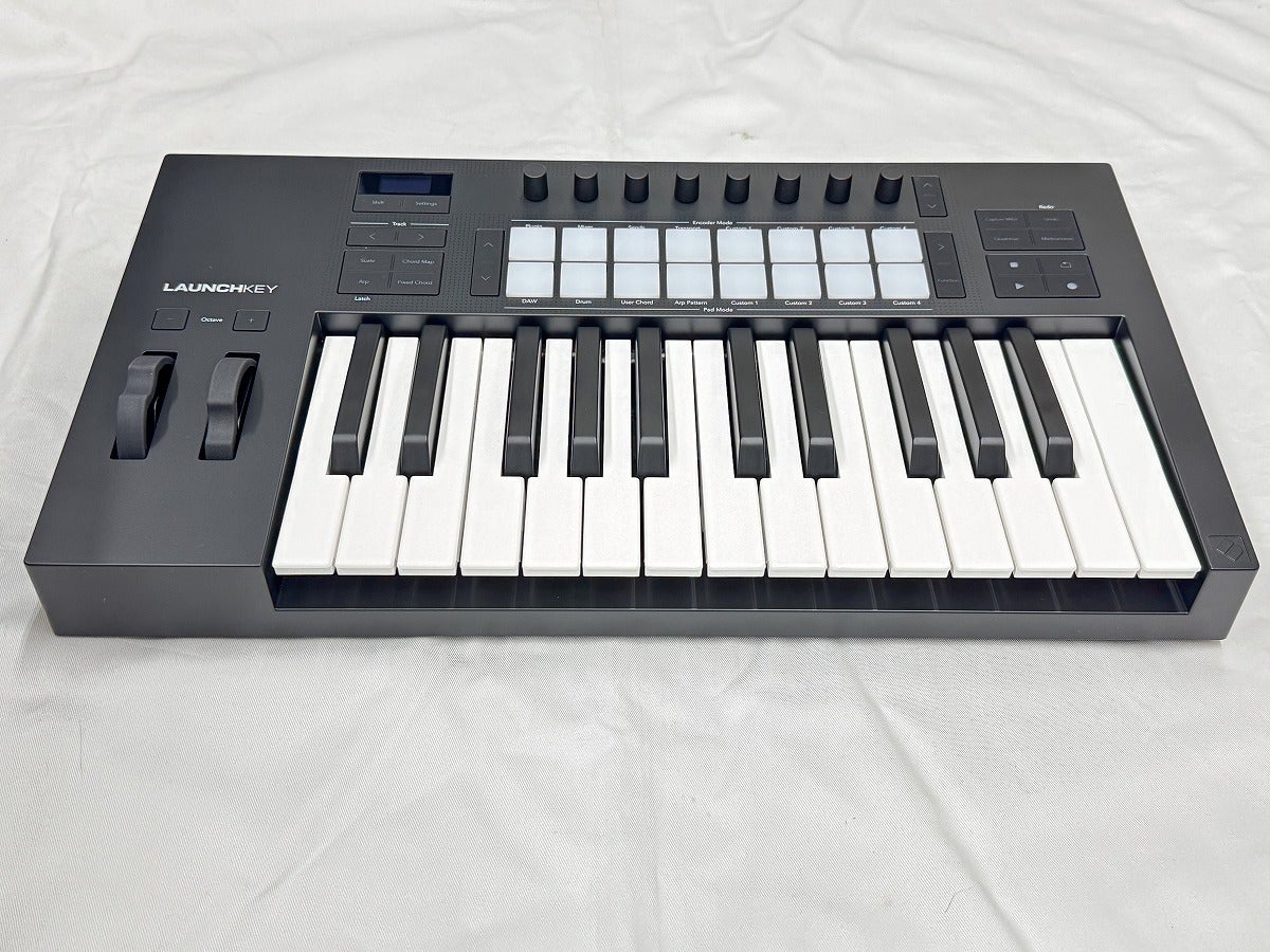 Novation Launchkey 25 MK4 ユーザー登録解除済み中古美品 Novation