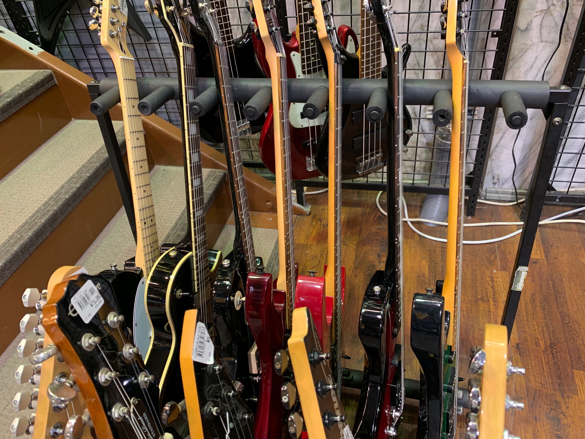 探して楽しいジャンクギター大集合！ヴァージョンアップ