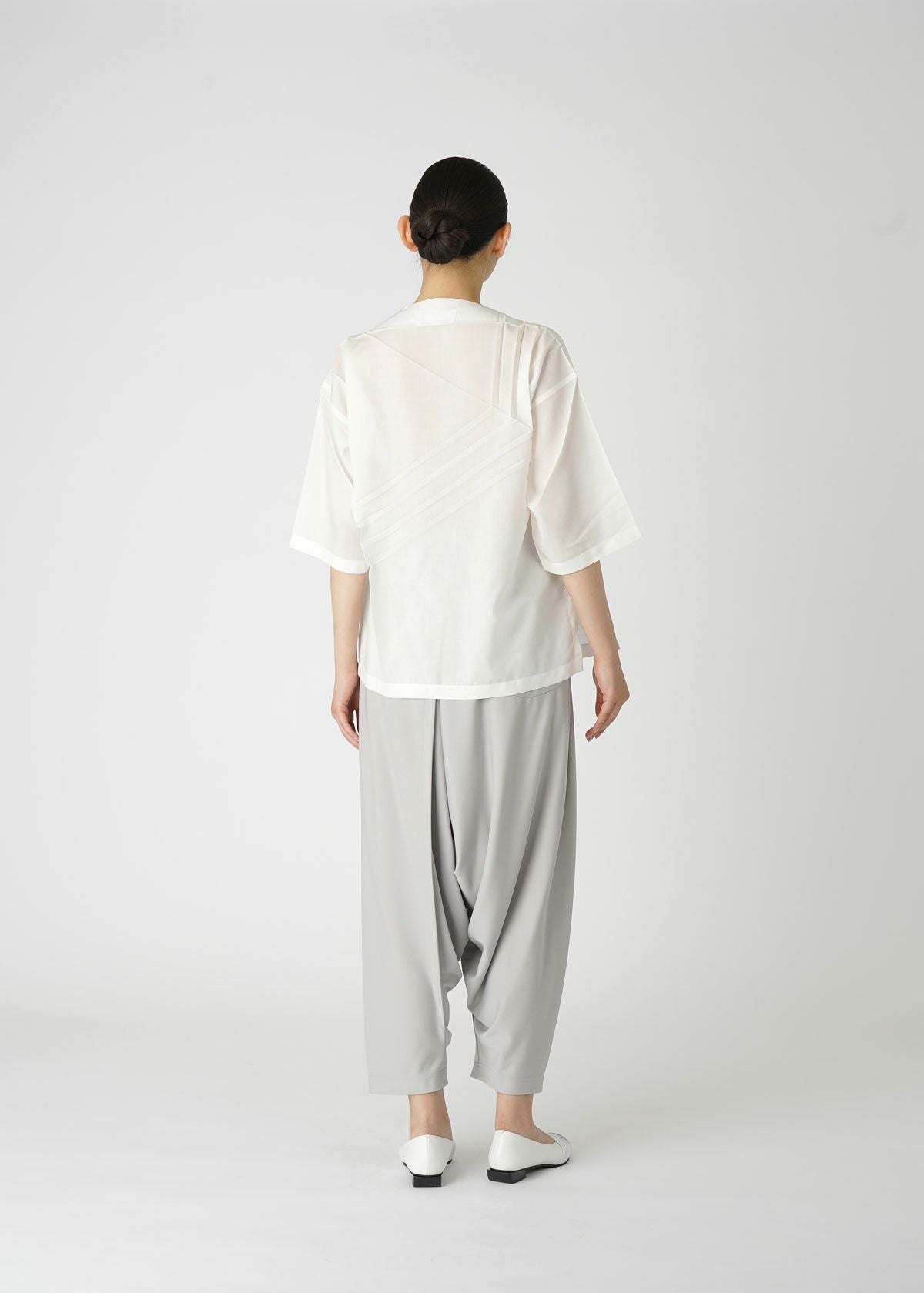 PLEATS T BASIC – isseymiyake.com