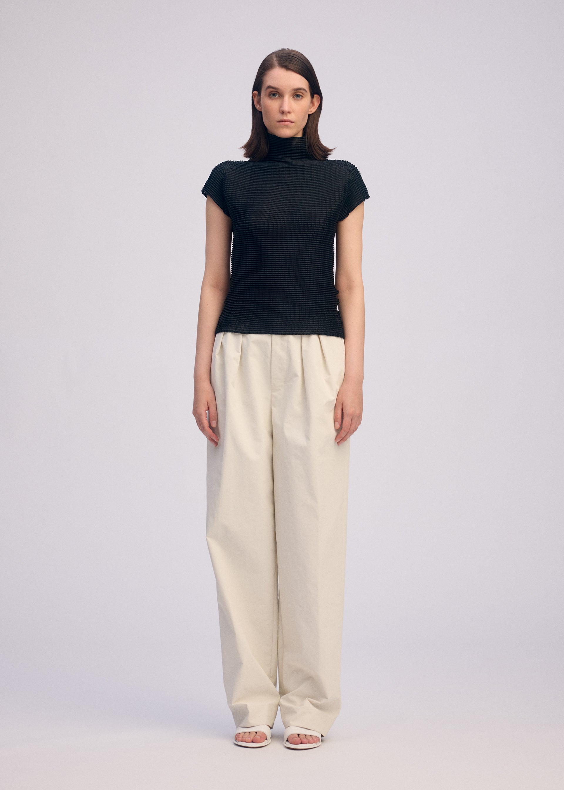 WOOLY PLEATS BK/WT-66 – isseymiyake.com