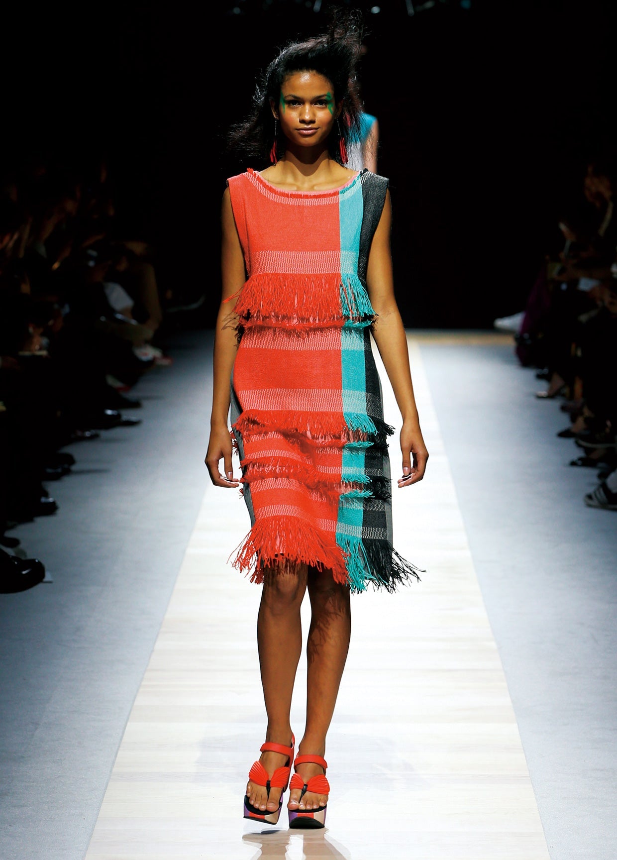 ISSEY MIYAKE コレクション SPRING SUMMER 2016 – isseymiyake.com