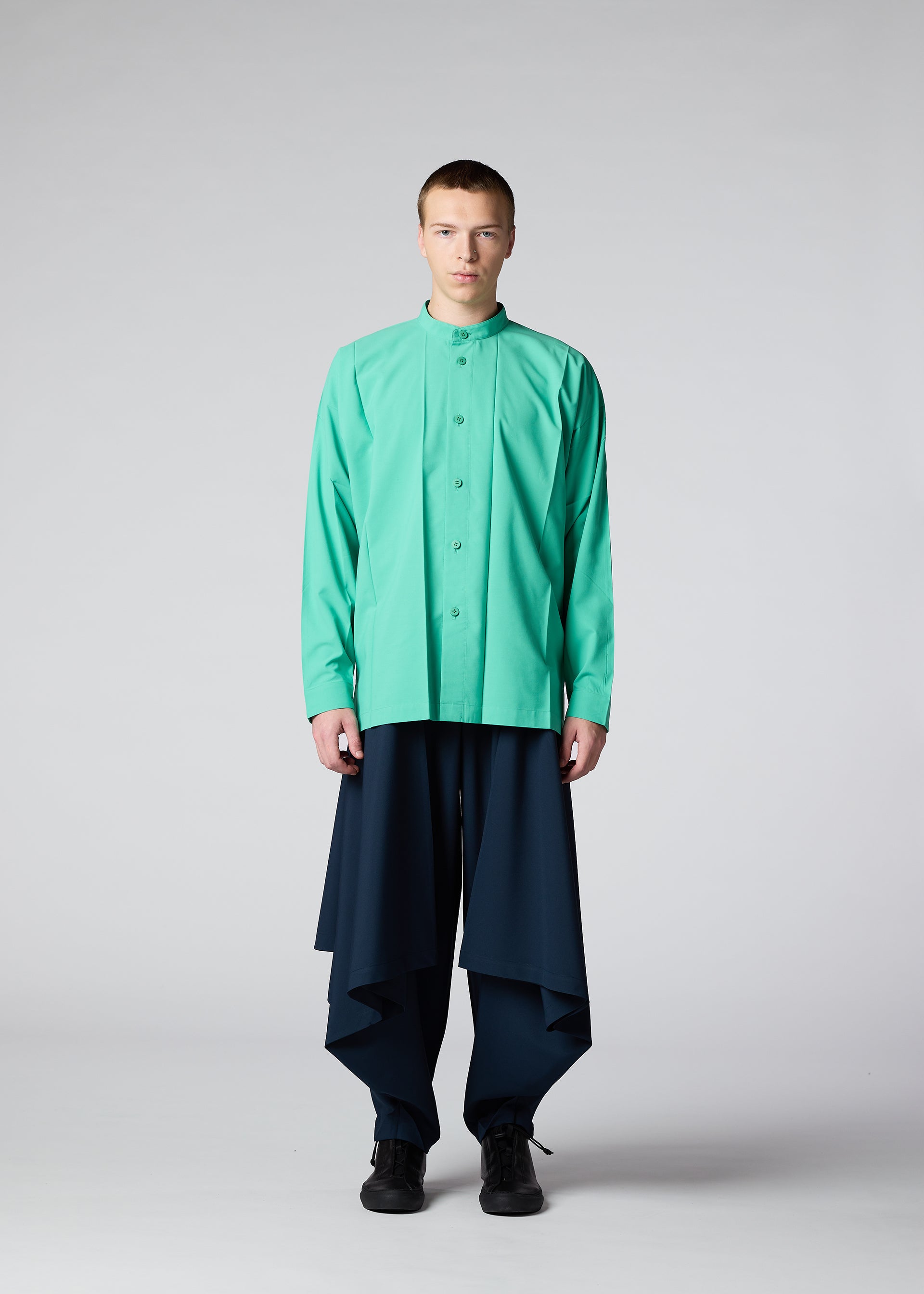 BIG PLEATS SHIRT – isseymiyake.com