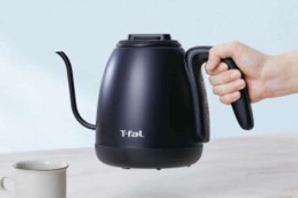 チェンソーマン」コラボの完全ワイヤレスイヤホン 各キャラの音声