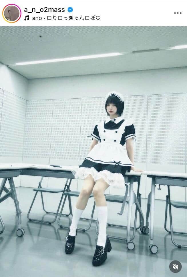 あのちゃん、破壊力ヤバい王道メイド服＆ミニスカでかわいいがダダ