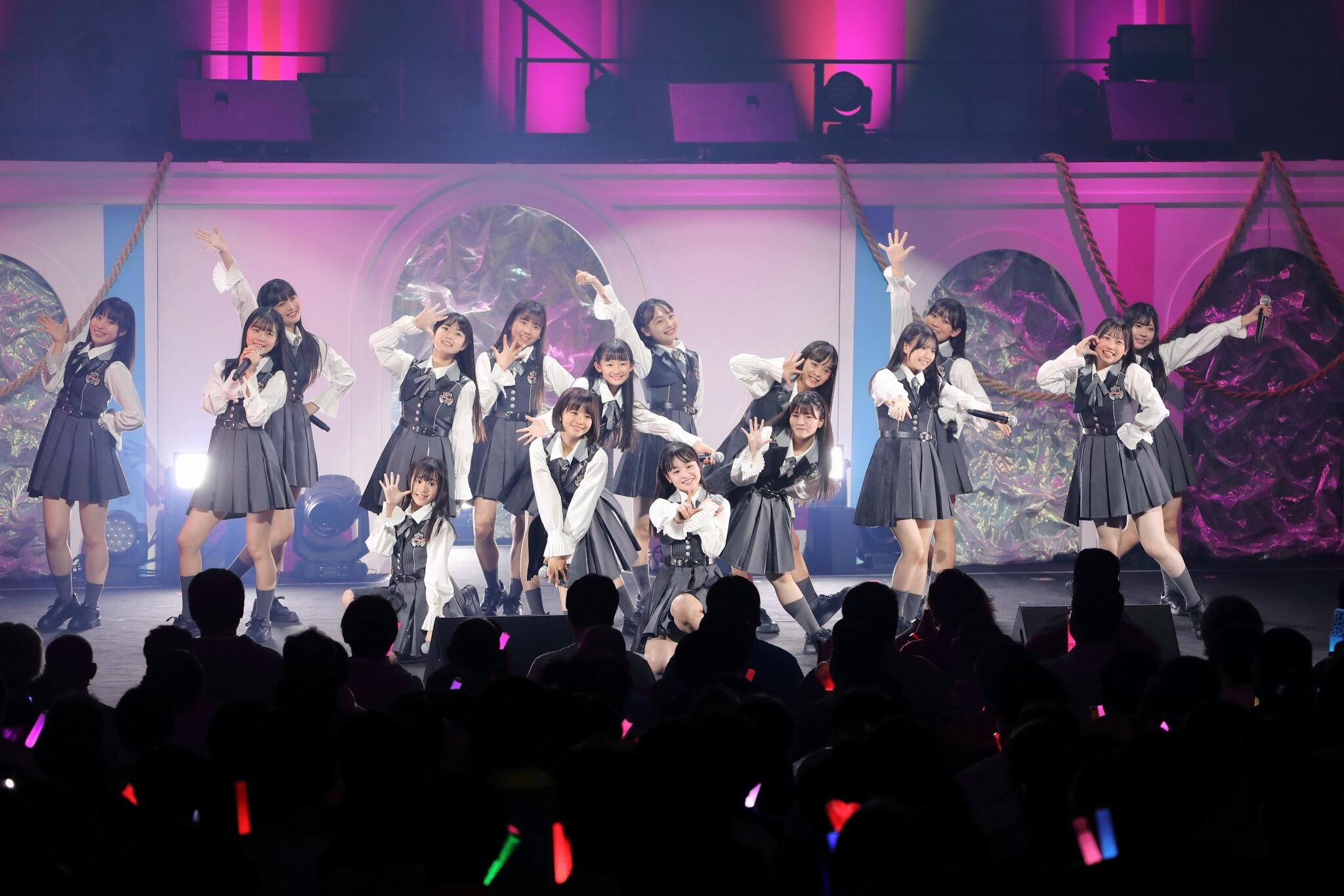 平均年齢14.4歳！HKT48が7期生16人お披露目 最年少はアカペラ巧者、最