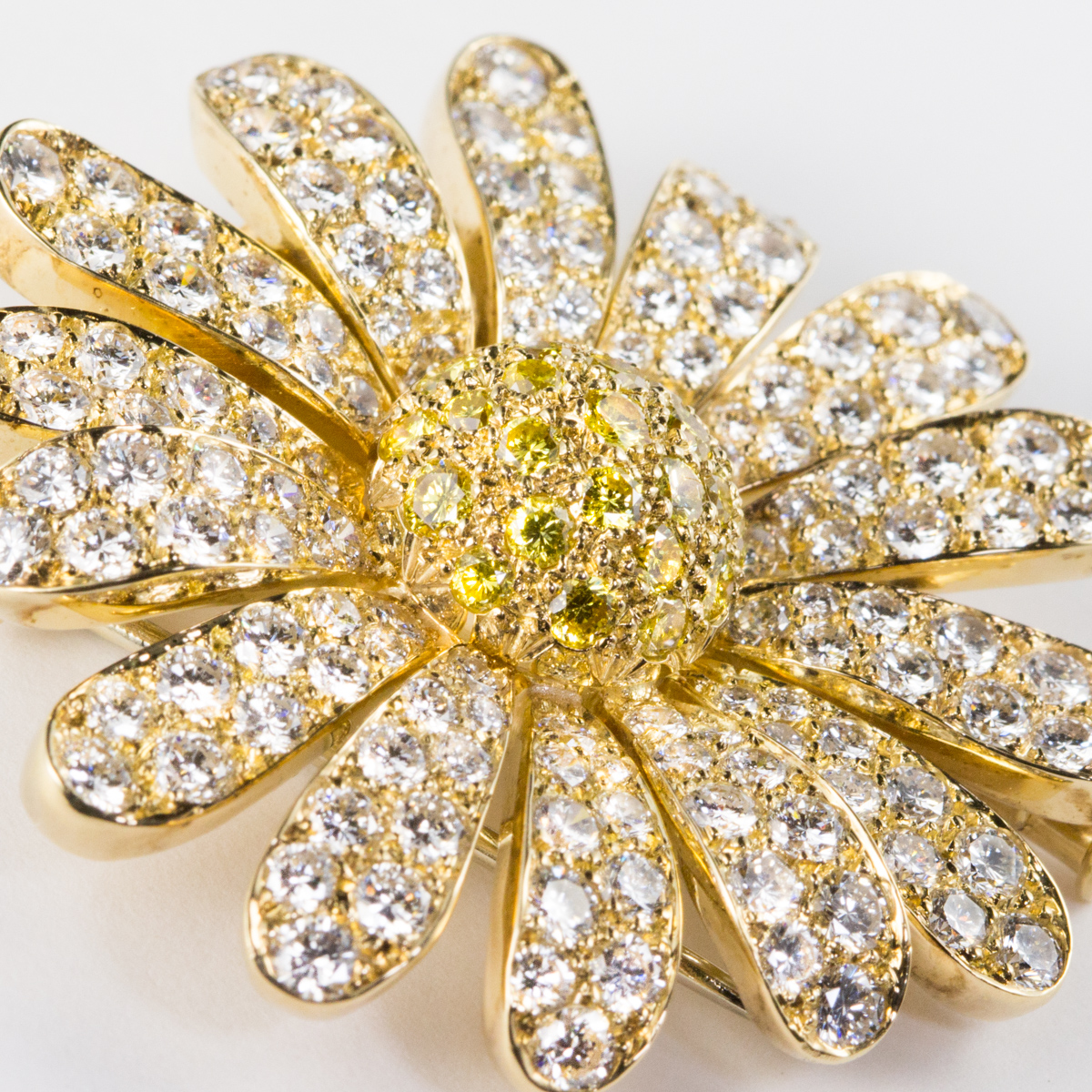 イエローゴールド ダイヤモンドブローチ | 商品一覧 | 宝石