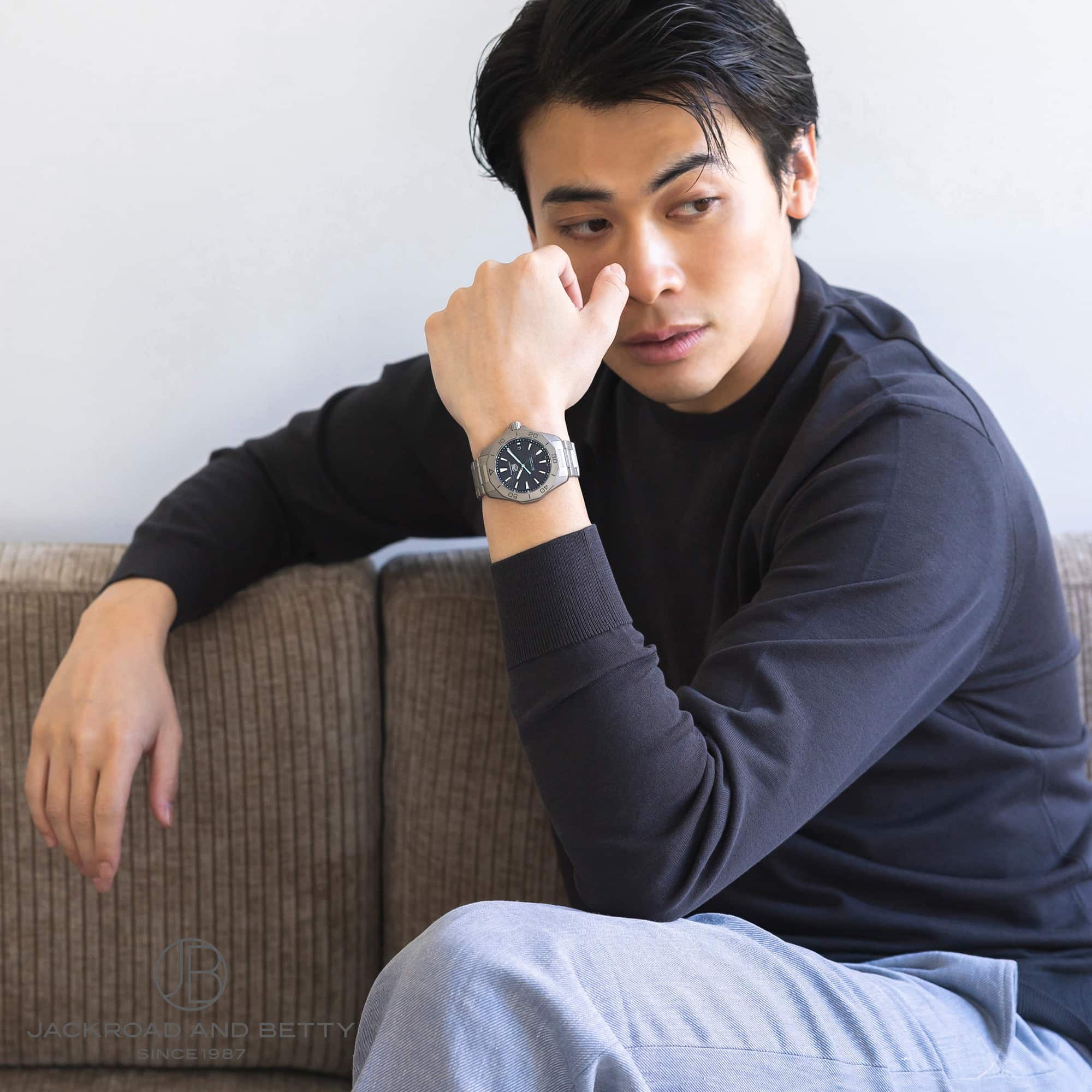 アクアレーサー プロフェッショナル 200 ソーラーグラフ[WBP1180