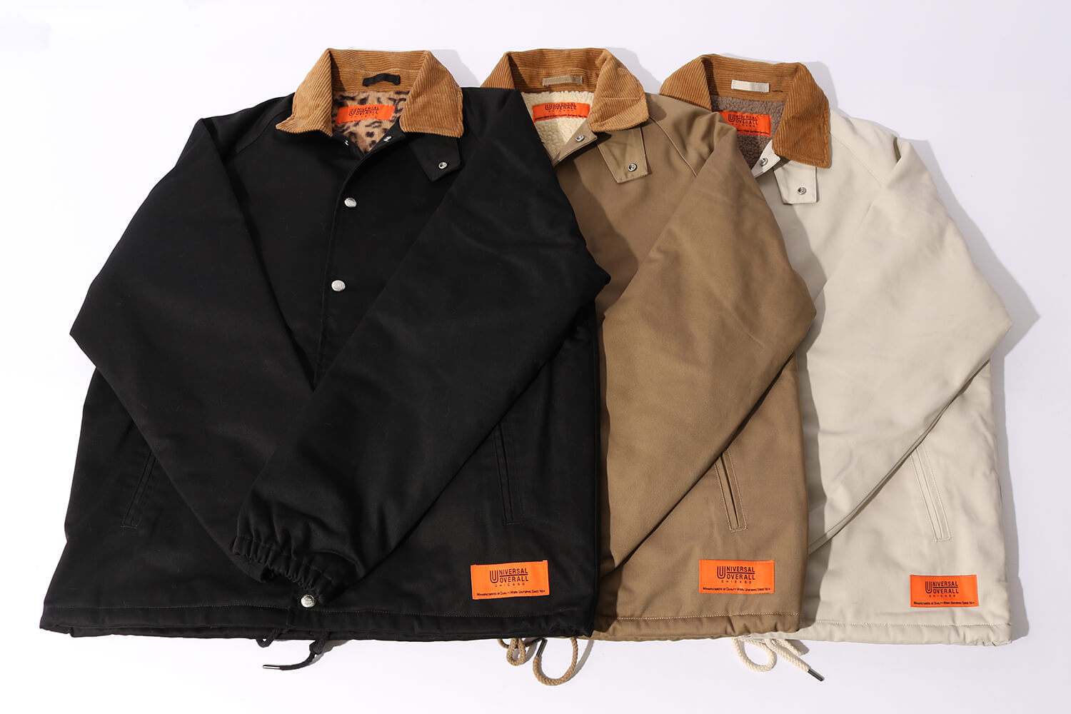 ここでしか手に入らないユニバーサルオーバーオール｜ロゴ・柄使いで秋