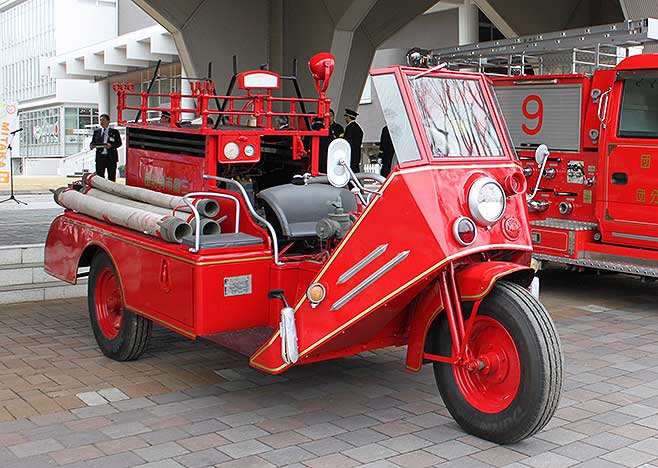 昭和に活躍した3輪消防ポンプ自動車。このほど福島県…：世界の消防車