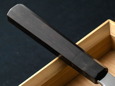 本焼包丁の紋模様を富士山で表現した本焼の「富士山」シリーズ