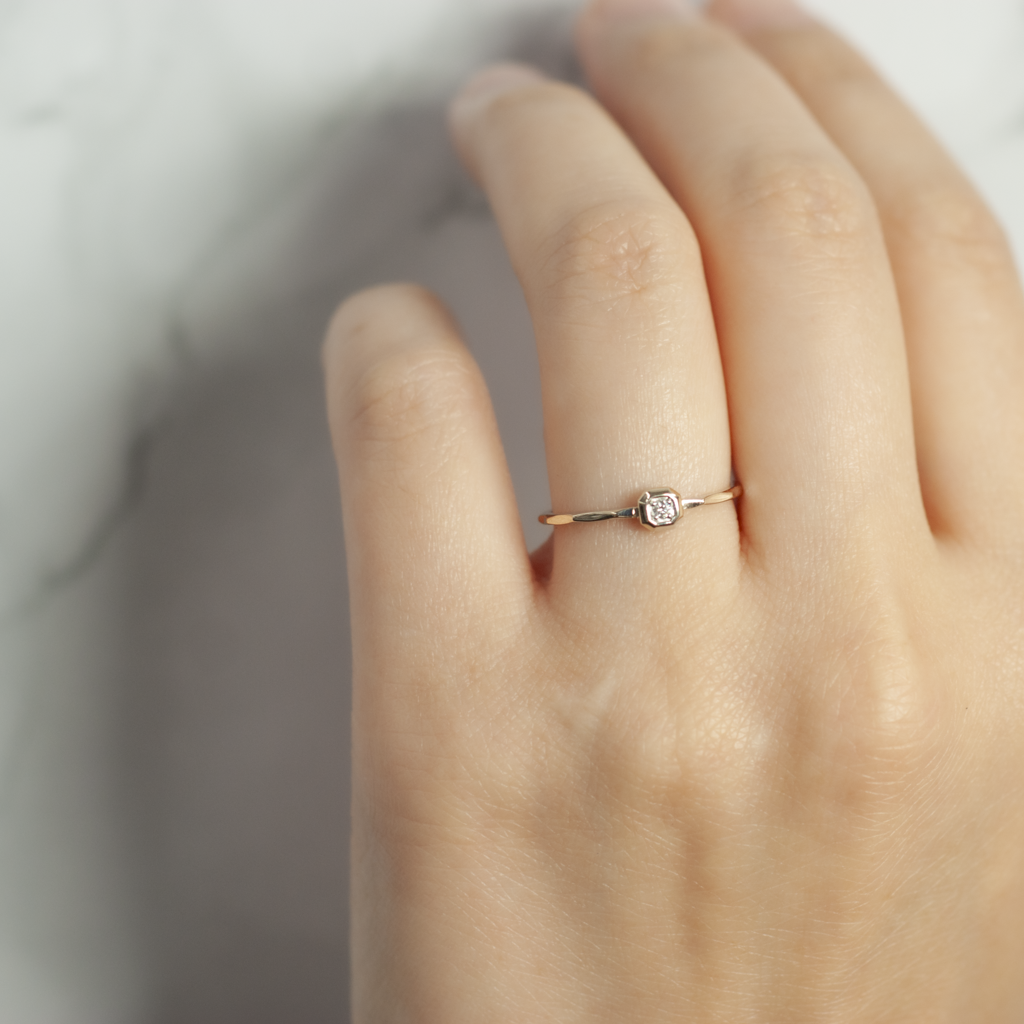 K10 ダイヤモンド リング 四角形