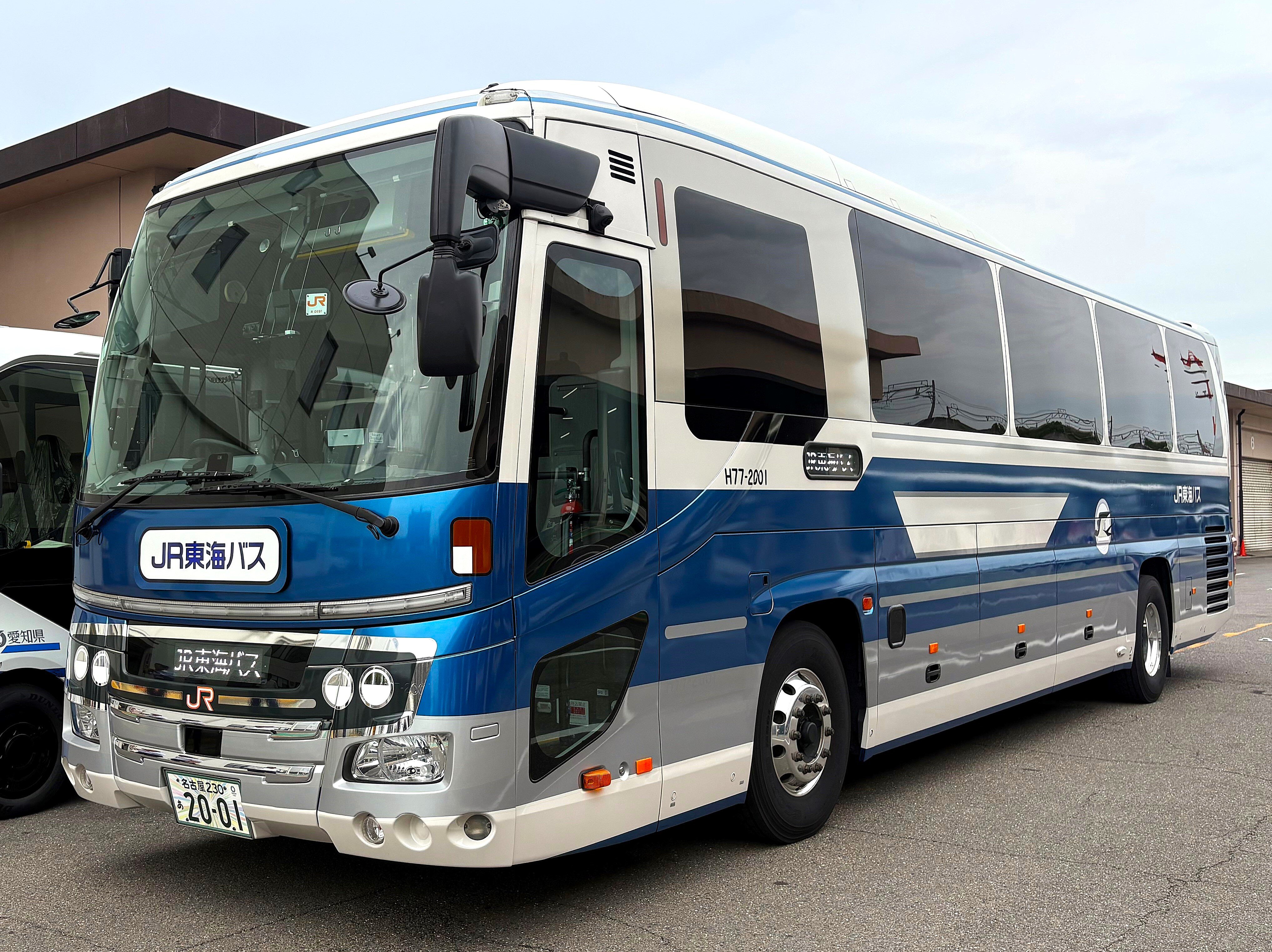 五台五色の日野セレガ」クリスバス撮影会を開催！！ | お知らせ｜運行