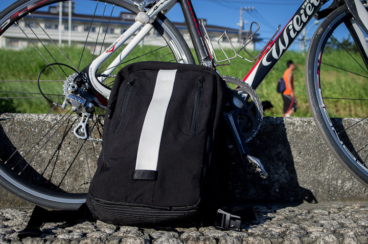 Rapha Backpack買った。2ヶ月使った。 | 巨大スティッキーズ - Jumbo