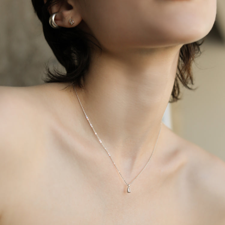 タイニーアーチネックレス SV