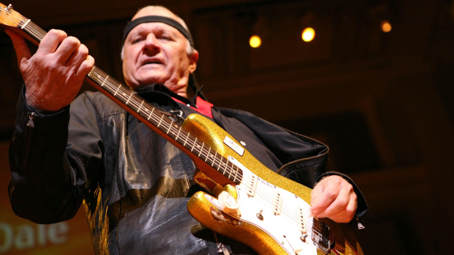 Memorial for 'King of Surf Guitar' Dick Dale planned for Sunday